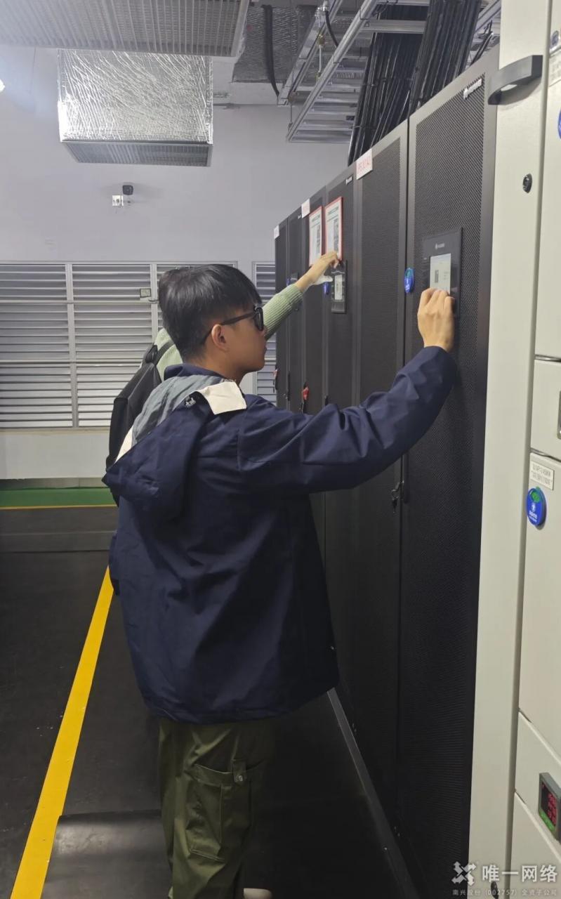 唯一网络志享数据中心双路市电中断柴发带载应急演练圆满完成